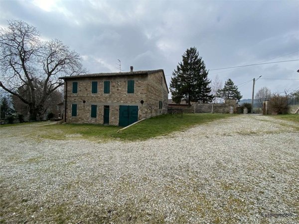 casa indipendente in vendita a Neviano degli Arduini in zona Provazzano