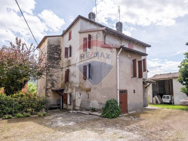 casa indipendente in vendita a Neviano degli Arduini in zona Provazzano