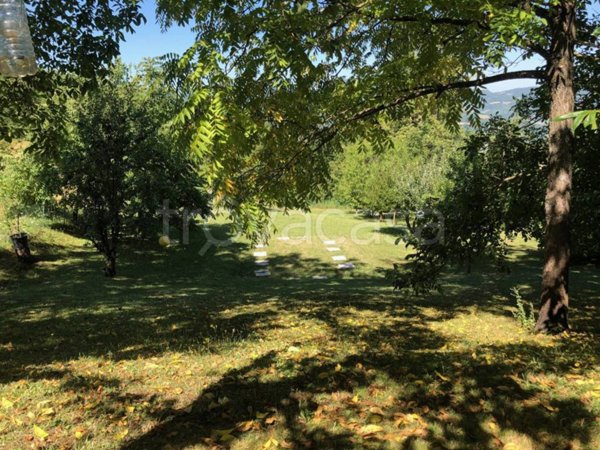 casa indipendente in vendita a Neviano degli Arduini in zona Urzano