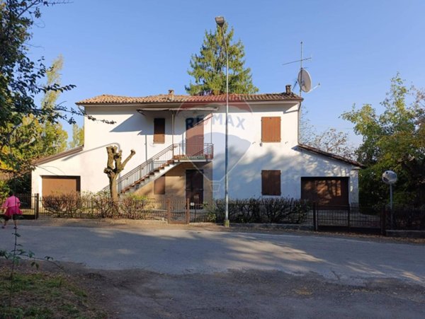 casa indipendente in vendita a Neviano degli Arduini