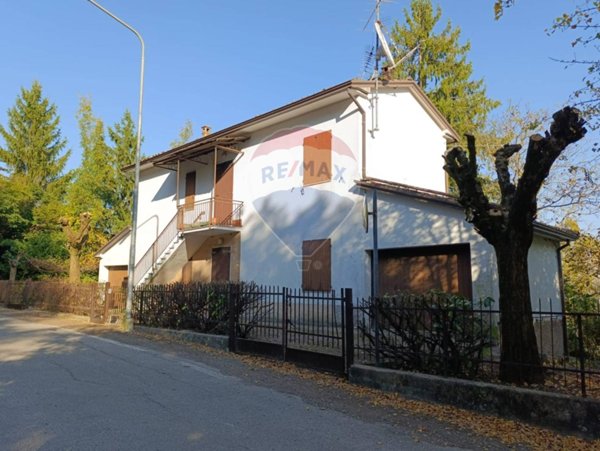 casa indipendente in vendita a Neviano degli Arduini