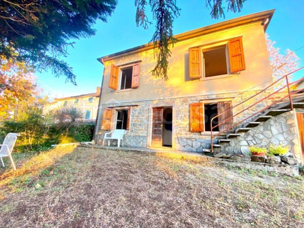 casa indipendente in vendita a Neviano degli Arduini in zona Lupazzano