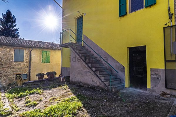 pentavano in vendita a Neviano degli Arduini