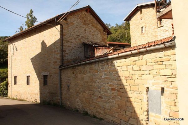casa indipendente in vendita a Neviano degli Arduini in zona Scurano