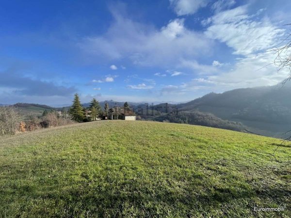 terreno edificabile in vendita a Neviano degli Arduini in zona Magrignano