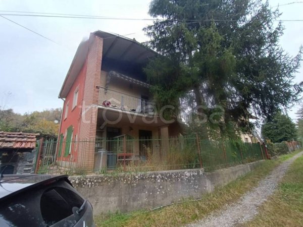casa indipendente in vendita a Neviano degli Arduini in zona Mercato