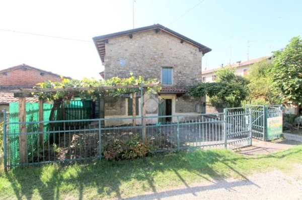 casa indipendente in vendita a Neviano degli Arduini in zona Provazzano