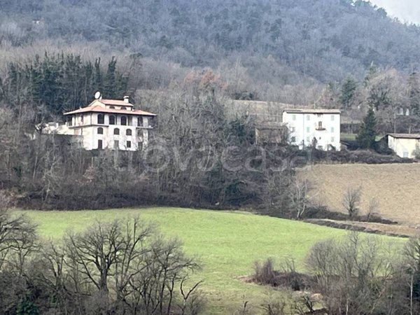 casa indipendente in vendita a Neviano degli Arduini in zona Scurano