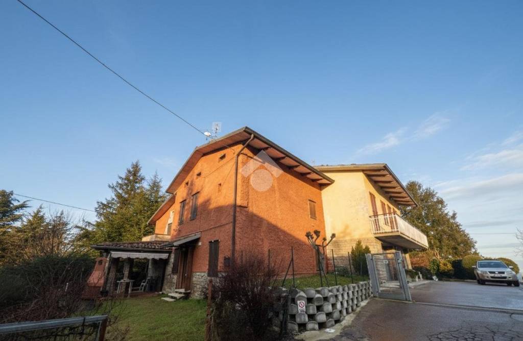 casa indipendente in vendita a Neviano degli Arduini in zona Magrignano