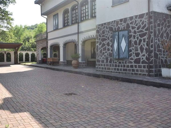 casa indipendente in vendita a Neviano degli Arduini in zona Le Mole