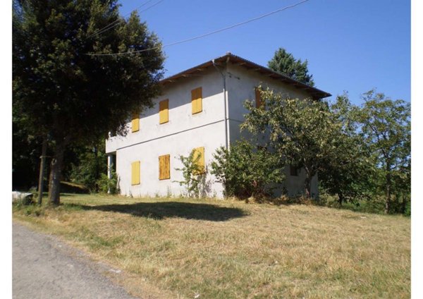 casa indipendente in vendita a Neviano degli Arduini in zona Lupazzano