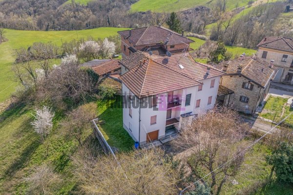 casa semindipendente in vendita a Neviano degli Arduini in zona Mediano