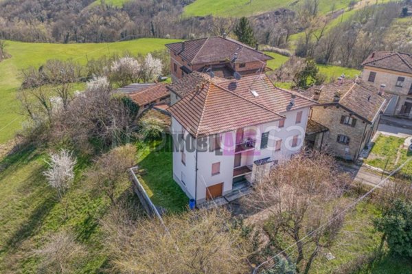 casa indipendente in vendita a Neviano degli Arduini in zona Mediano