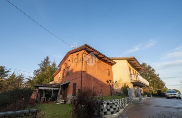 casa indipendente in vendita a Neviano degli Arduini in zona Magrignano