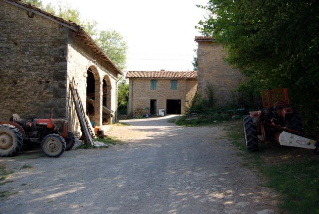 casale in vendita a Neviano degli Arduini in zona Scurano