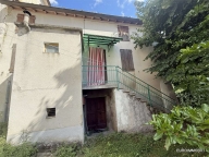 casa indipendente in vendita a Neviano degli Arduini in zona Piazza
