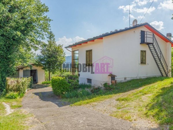 casa indipendente in vendita a Neviano degli Arduini in zona Cedogno