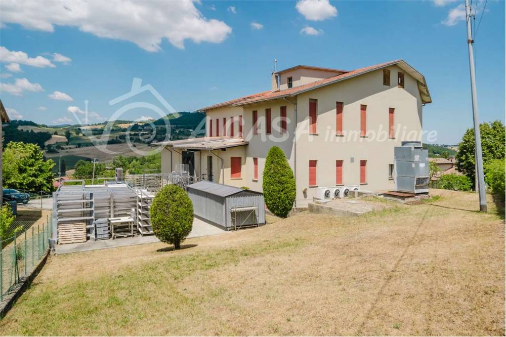 bivano in vendita a Neviano degli Arduini in zona Lupazzano