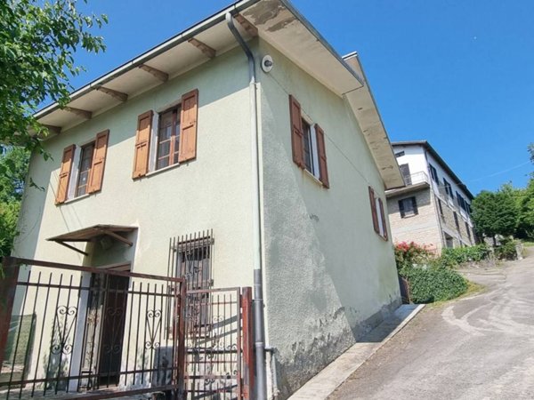casa indipendente in vendita a Neviano degli Arduini in zona Ceretolo