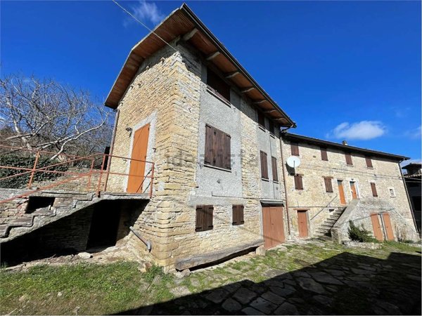 casa indipendente in vendita a Neviano degli Arduini