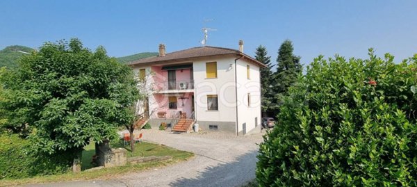 casa indipendente in vendita a Neviano degli Arduini in zona Mediano