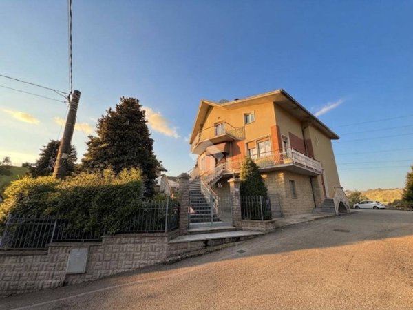 casa indipendente in vendita a Neviano degli Arduini in zona Sella di Lodrignano