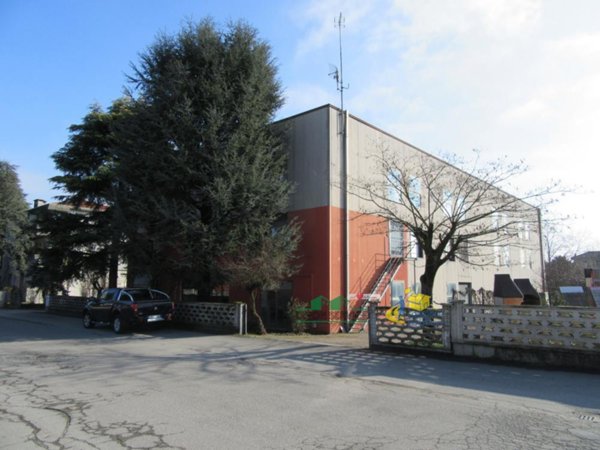 negozio in vendita a Noceto