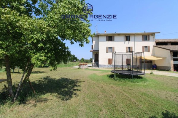 casa indipendente in vendita a Noceto