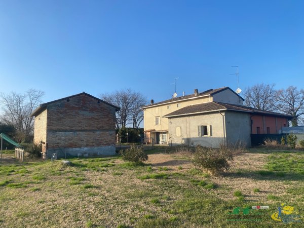 casa indipendente in vendita a Noceto