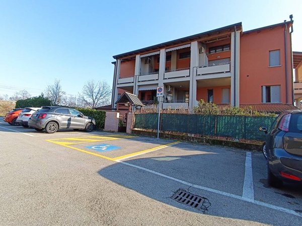appartamento in vendita a Noceto in zona Ponte Taro