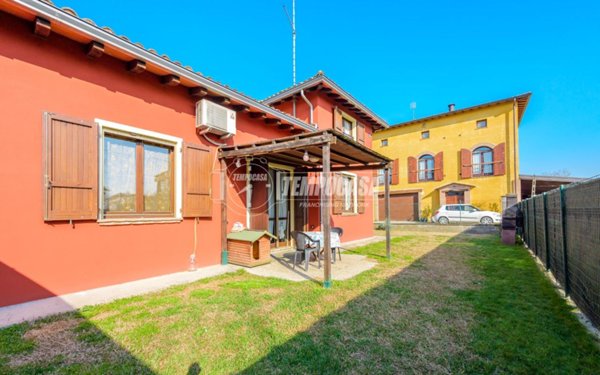 casa indipendente in vendita a Noceto