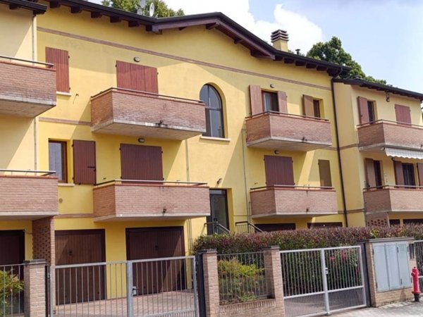 appartamento in vendita a Noceto in zona Costa Mezzana