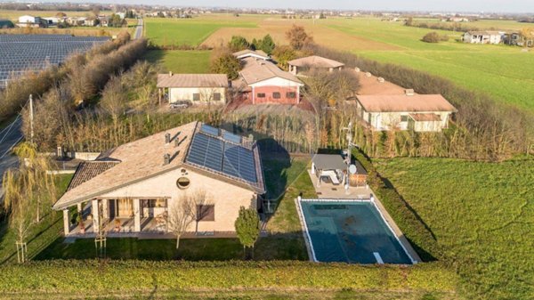 casa indipendente in vendita a Noceto in zona Borghetto