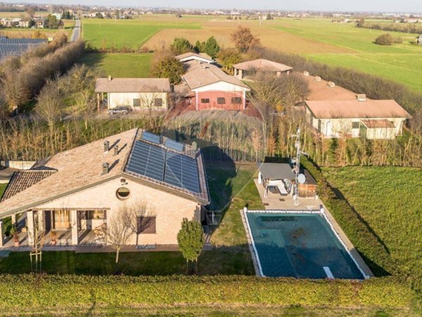 casa indipendente in vendita a Noceto in zona Borghetto