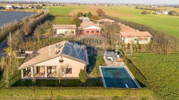 casa indipendente in vendita a Noceto in zona Borghetto