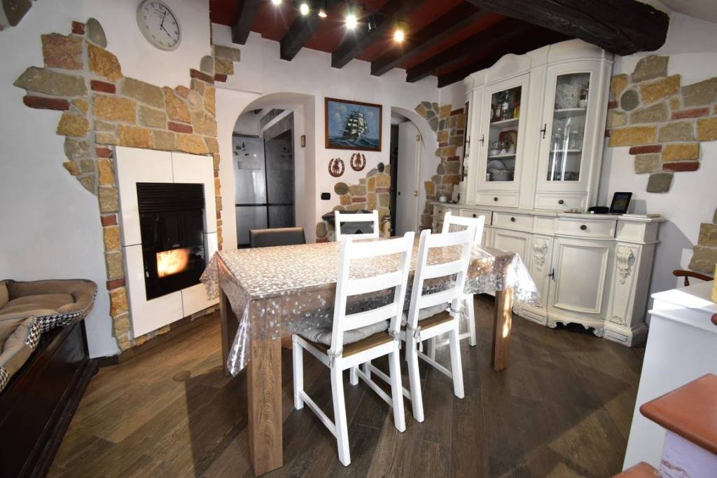 appartamento in vendita a Noceto in zona Costa Mezzana