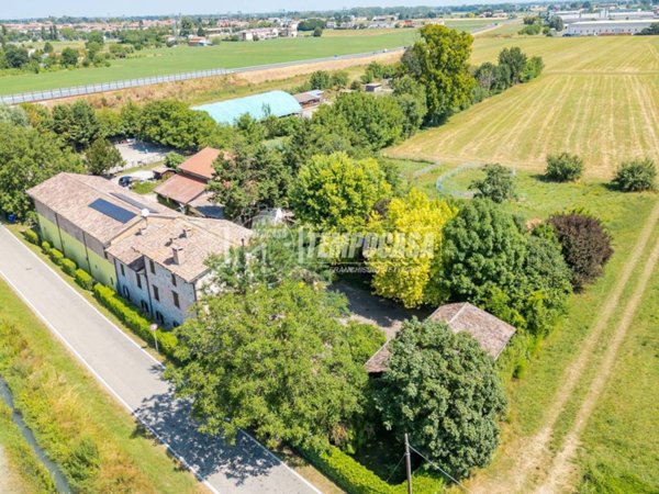 casa indipendente in vendita a Noceto