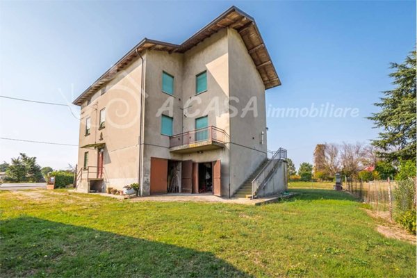 casa indipendente in vendita a Noceto in zona Costa Mezzana