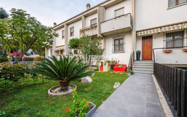 casa indipendente in vendita a Noceto