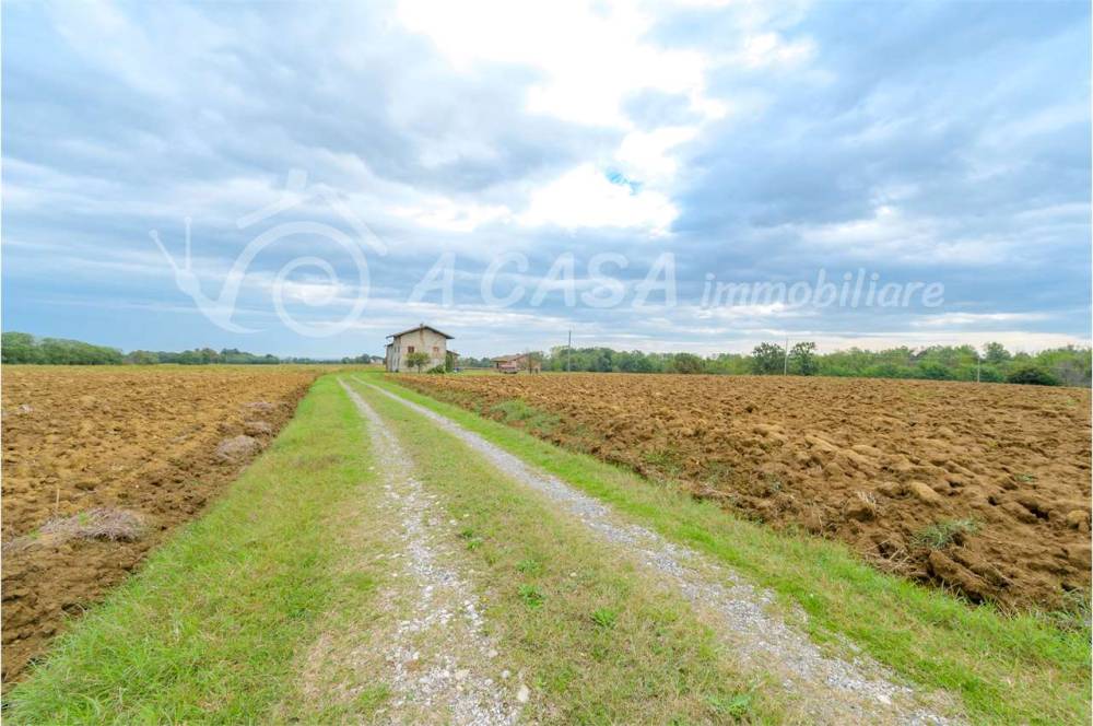 casale in vendita a Noceto in zona Cella