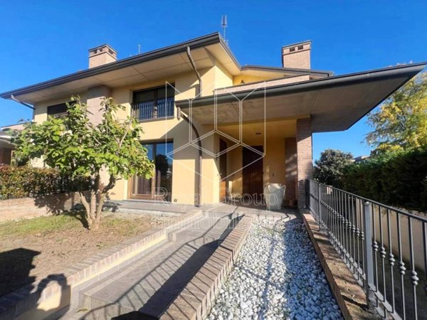 casa indipendente in vendita a Noceto