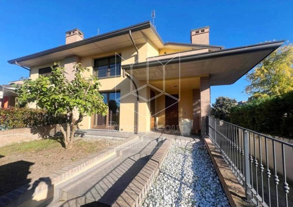 casa indipendente in vendita a Noceto