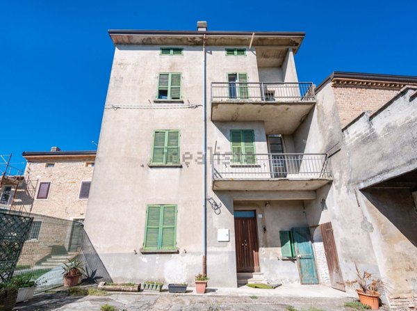 casa indipendente in vendita a Noceto in zona Costa Mezzana