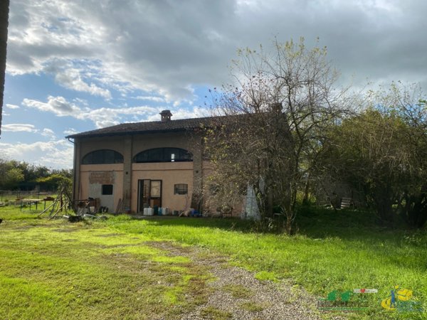 casale in vendita a Noceto