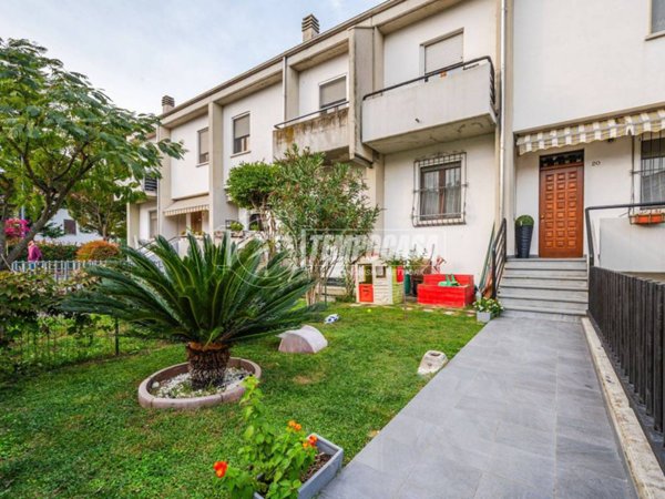 casa indipendente in vendita a Noceto