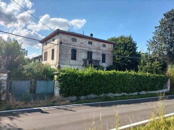 casa indipendente in vendita a Noceto in zona Borghetto