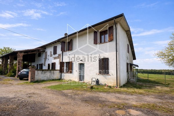 appartamento in vendita a Noceto in zona Borghetto