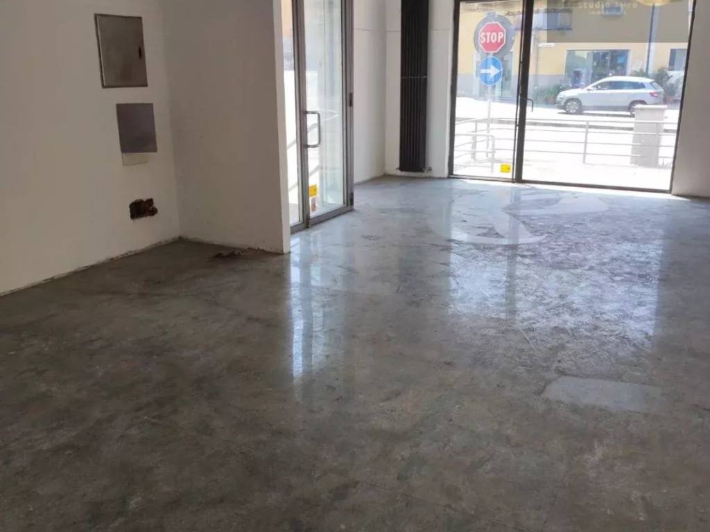 negozio in vendita a Noceto