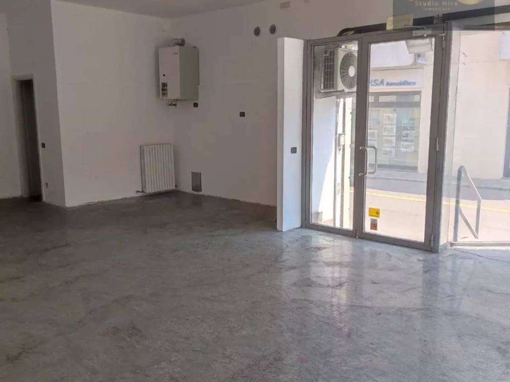 negozio in vendita a Noceto