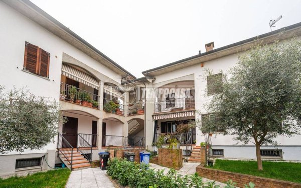 appartamento in vendita a Noceto in zona Ponte Taro